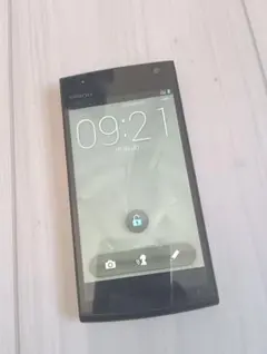 Digno KYL21 au スマートフォン