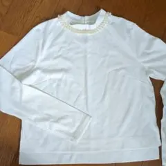 dazzlin　ネックパールつき長袖トップス