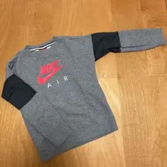 専用★NIKE キッズ トレーナー