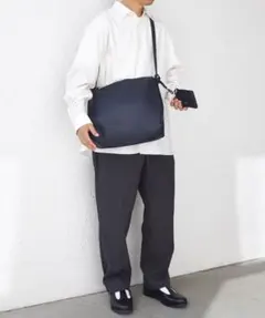 Item thumbnail for item 82f1b4ee-e8c8-417c-96e7-e82a58d46770