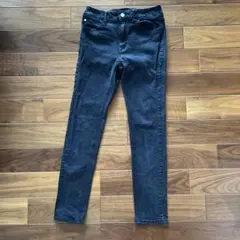 Item thumbnail for item a31e9a70-7889-48cd-8210-3332a09a5861