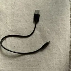 USB-A to USB-C ケーブル 黒