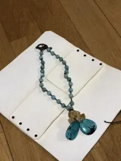 ターコイズのネックレスとピアス