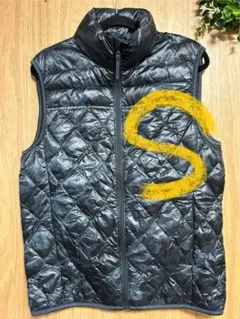 ユニクロ ウルトラライト ダウン ベスト Sサイズ迷彩柄 メンズ