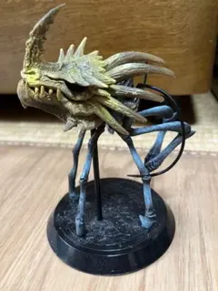 【美品】シェンガオレン　モンスターハンター　フィギュア