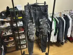 ✨未使用に近い✨AMIRI BANDANA THRASH JEAN 28 - メルカリ