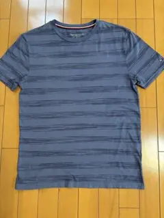 メンズ　トミーヒルフィガー Tシャツ ネイビー　サイズS