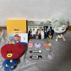 BTSのアルバムとグッズセット