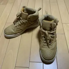 NIKE ハイカットスニーカー ベージュのサムネイル