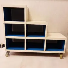 送料込！現状品格安　階段型 青白バイカラー木製オープンラック キャスター付きのサムネイル