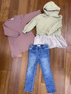 BREEZEトップス2点とGAPのミニーデニムパンツ1点合計3点セット