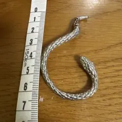 ベビ　ピアス(左用)