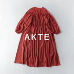 美品 AKTE 1,8万 シフォンマキシワンピース ギャザーワンピース アクテのサムネイル