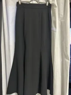 GU ブラック フレアスカート