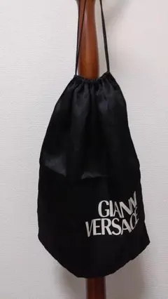 送料込み！ジャンニ・ヴェルサーチ 巾着型シューズケース袋 巾着袋 ゴルフ