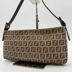 美品　FENDI フェンディ　ズッキーノ ズッカ FF アクセサリーポーチ