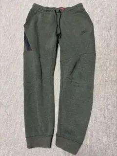 赤タグ「廃盤モデル‼️」Nike スウェットパンツ Mサイズ オリーブグリーン