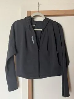 Reebok グレー フルジップ パーカー