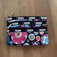 【新品未使用】LeSportsac フラワーパターン ポーチ