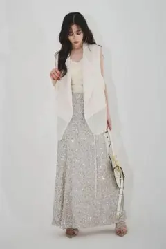 AUBREY 異素材MIXテックベスト+スパンコールマキシスカート