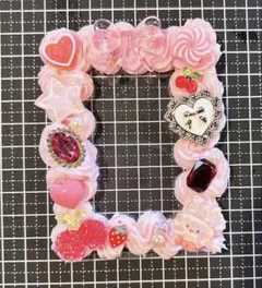 ホイップデコ　ピンク　赤　レッド　推し活　トレカ　B8 横入れ