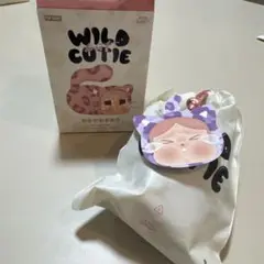 WILD CUTIE Cry Baby ぬいぐるみキーホルダー