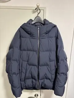 【美品】ユニクロ シームレスダウンパーカー ネイビー Mサイズ ほぼ未使用