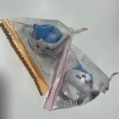 ちいかわ　インテリアミニフィギュア4 ハチワレ×2