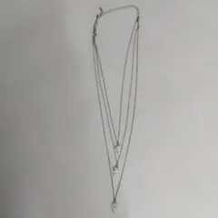 三角形クリスタルペンダントネックレス