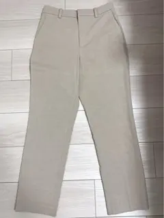 UNIQLO ベージュ スラックス Sサイズ