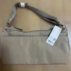 UNIQLO ユニクロ 2Wayワンハンドルバッグのサムネイル