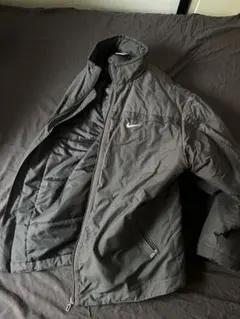 Nike グレー ダウンジャケット