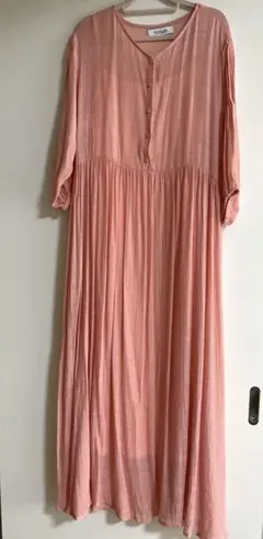 ピンク ワンピース ロング丈