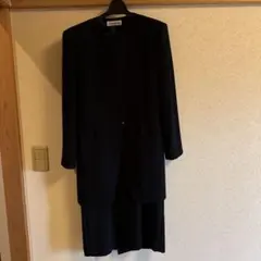 黒 ワンピーススーツ 長袖ジャケット付き