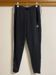 adidas トレーニングパンツ 黒　XL