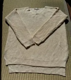 春用　ピンクベージュ Vネック ニット 長袖 光沢あり 状態綺麗Ｌサイズ