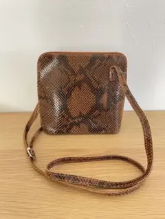 Item thumbnail for item f637b607-72a3-49d7-8e1c-c97a241f19b1