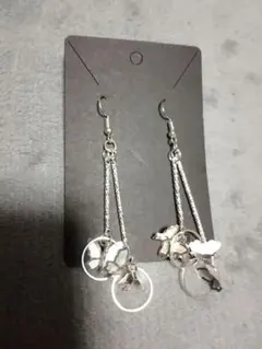 匿名配送 ロング ピアス 蝶 キラキラ
