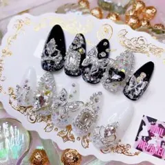 ＊ツートンレディ＊ネイルチップ 蝶々 黒 白 シルバー ドレス 付け爪 ギャル