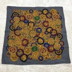 CHANEL シャネル スカーフ チャーム柄 カーキ - メルカリ