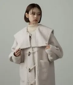 eim Amiur bigcollar boa duffle coat【完売品】 Amiur】big collar boa duffle coat - メルカリ