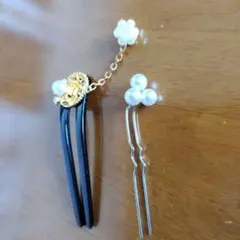 花モチーフの黒と金のかんざし