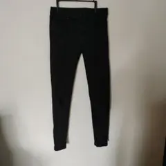 UNIQLO ブラック スキニーデニム