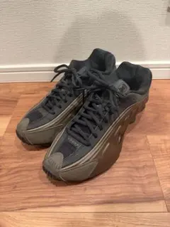 Nike Shox R4 ブラウン サイズ26cm