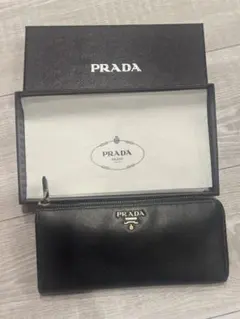 PRADA ブラック レザー 長財布（中古）