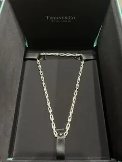 ハードウェア ネックレス