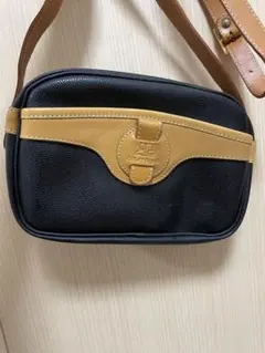 希少/フランス製】クレージュ ショルダーバッグ クロコ型 イエロー AC 