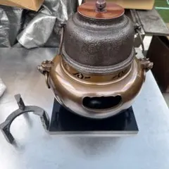 サモワールと呼ばれるロシアの伝統的な湯沸かし器 - メルカリ