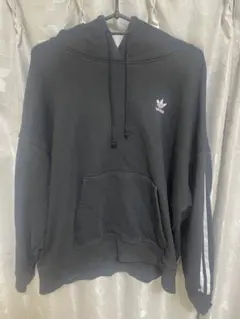 アディダストレーナー