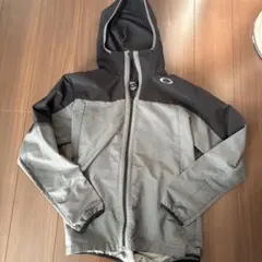 オークリー　OAKLEY パーカー
